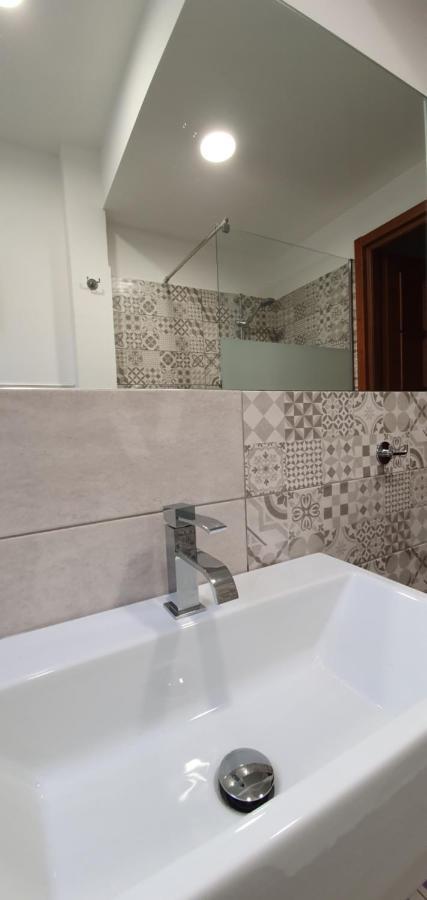 Appartement 2 Bed Flat Centre & Stadio Free Parking à Terni Extérieur photo